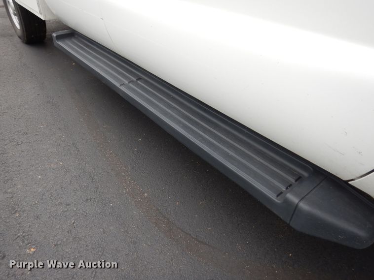 image for item DJ4385 2015 Ford F250 Super Duty  Crew Cab utility bed pickup truck