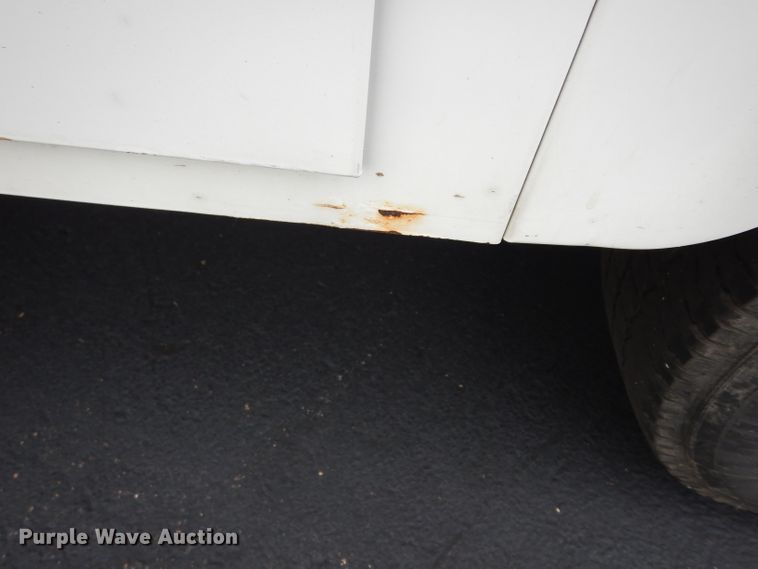 image for item DJ4385 2015 Ford F250 Super Duty  Crew Cab utility bed pickup truck