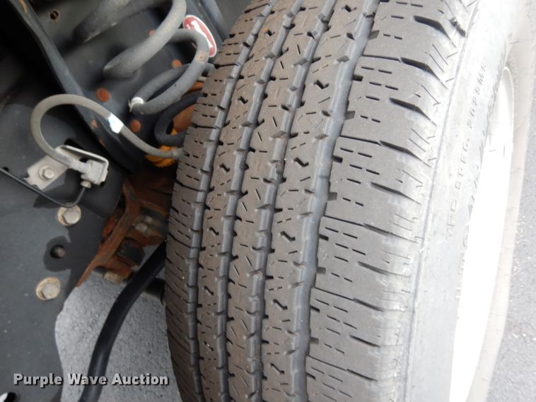 image for item DJ4386 2015 Ford F250 Super Duty XL  Crew Cab utility bed pickup truck