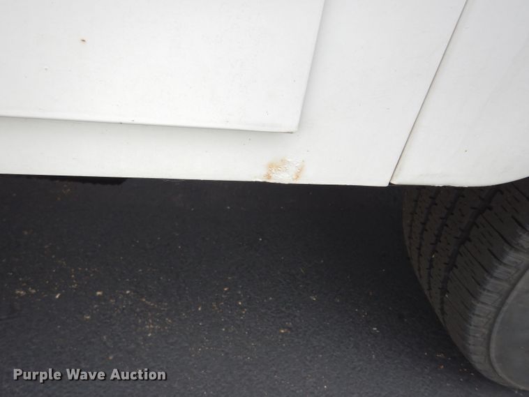 image for item DJ4386 2015 Ford F250 Super Duty XL  Crew Cab utility bed pickup truck