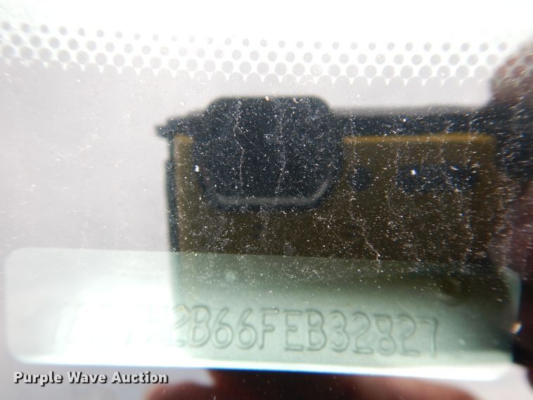 image for item DJ4386 2015 Ford F250 Super Duty XL  Crew Cab utility bed pickup truck