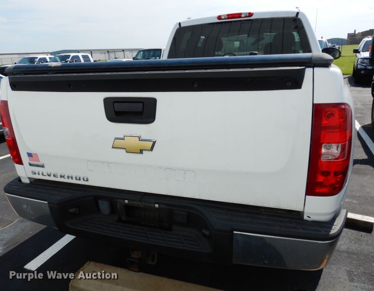 image for item DJ4387 2008 Chevrolet Silverado 1500  Ext. Cab pickup truck