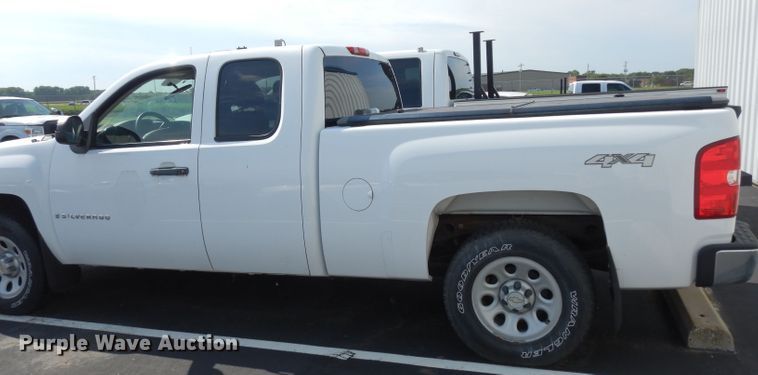 image for item DJ4387 2008 Chevrolet Silverado 1500  Ext. Cab pickup truck