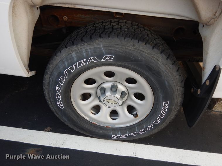 image for item DJ4387 2008 Chevrolet Silverado 1500  Ext. Cab pickup truck