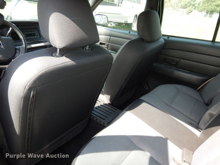 image for item DJ4388 2008 Ford Crown Victoria Police Interceptor