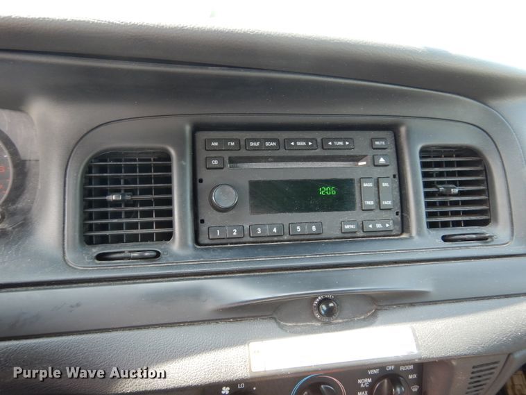image for item DJ4388 2008 Ford Crown Victoria Police Interceptor