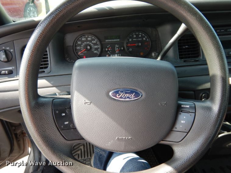 image for item DJ4388 2008 Ford Crown Victoria Police Interceptor