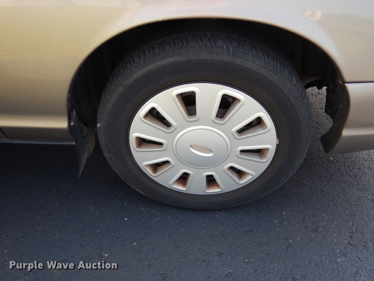 image for item DJ4388 2008 Ford Crown Victoria Police Interceptor