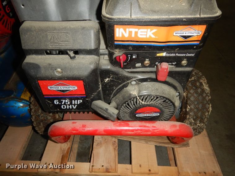 image for item HY9537 Troy-Bilt 01904 pressure washer