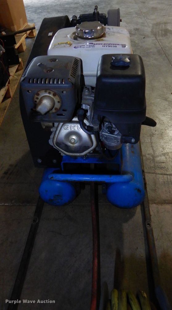 image for item HY9538 2013 Puma TUE8008GE air compressor