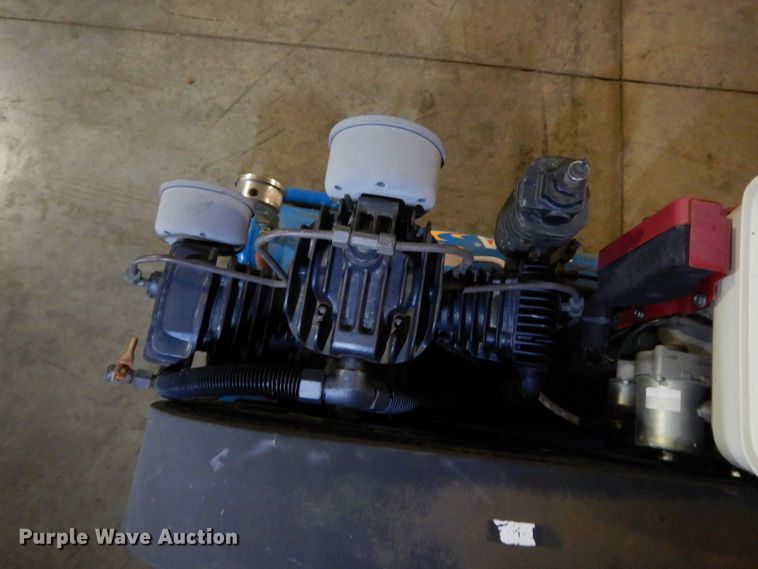 image for item HY9538 2013 Puma TUE8008GE air compressor