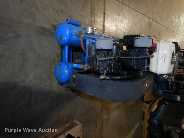 image for item HY9538 2013 Puma TUE8008GE air compressor