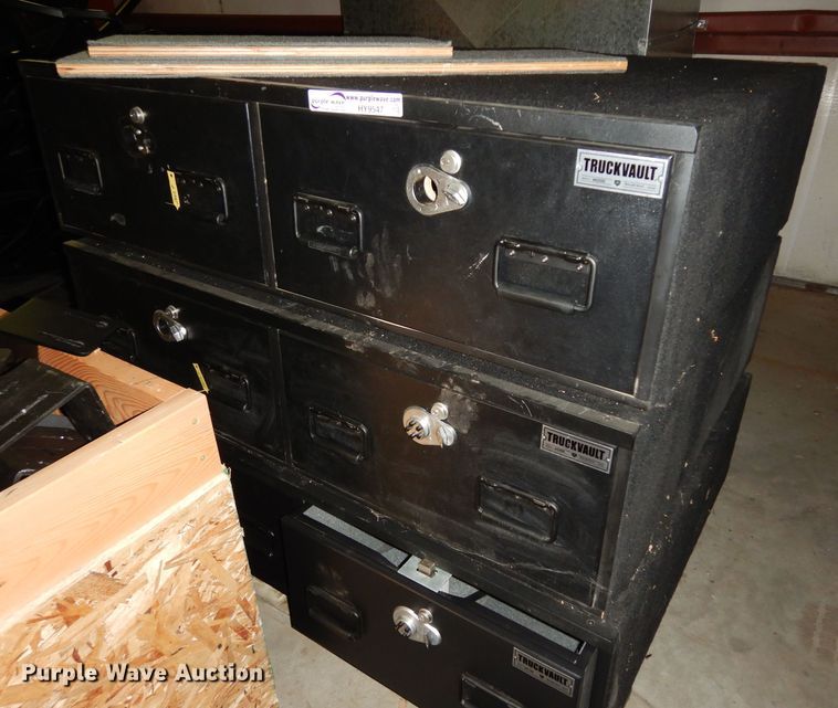 image for item HY9547 (3) Truckvault vaults