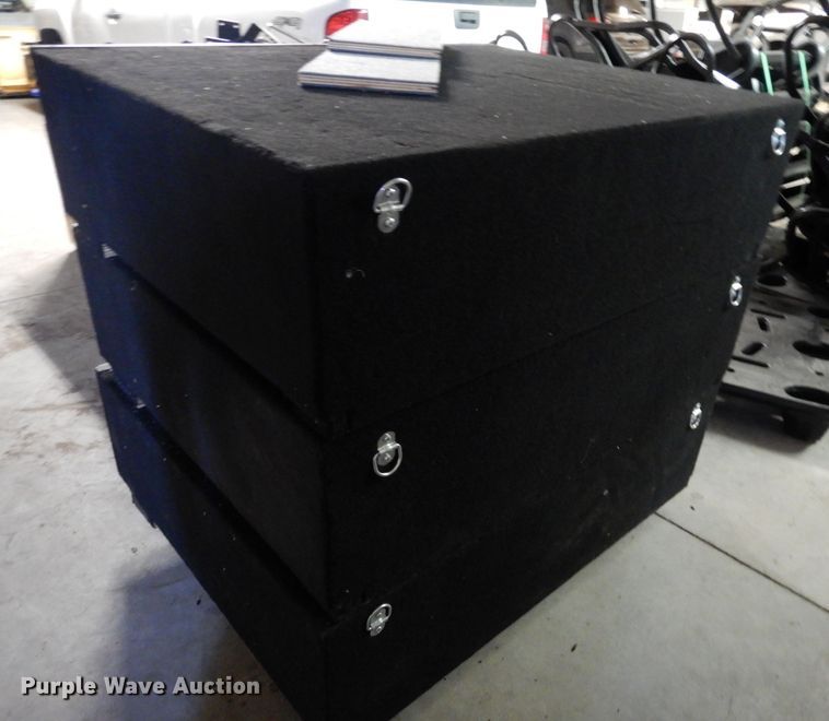 image for item HY9547 (3) Truckvault vaults