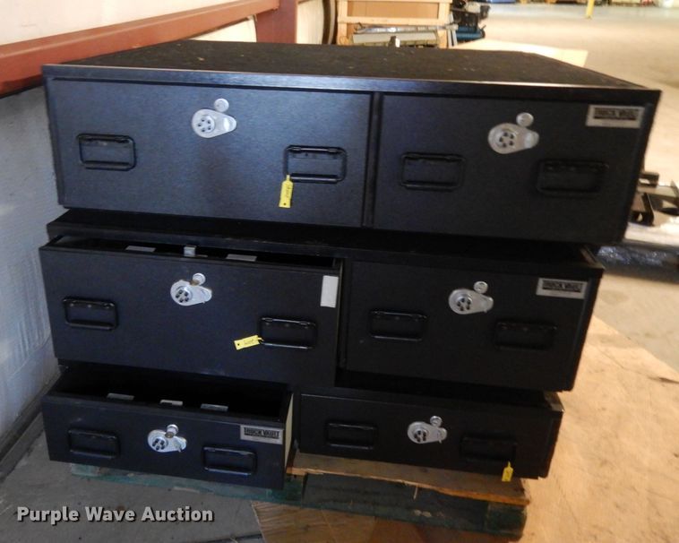 image for item HY9548 (3) Truckvault vaults