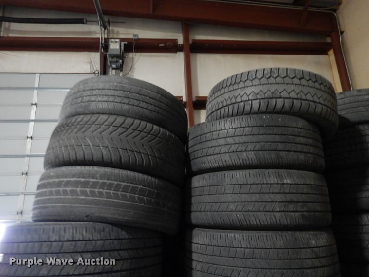 image for item HY9549 Approximately 220 tires