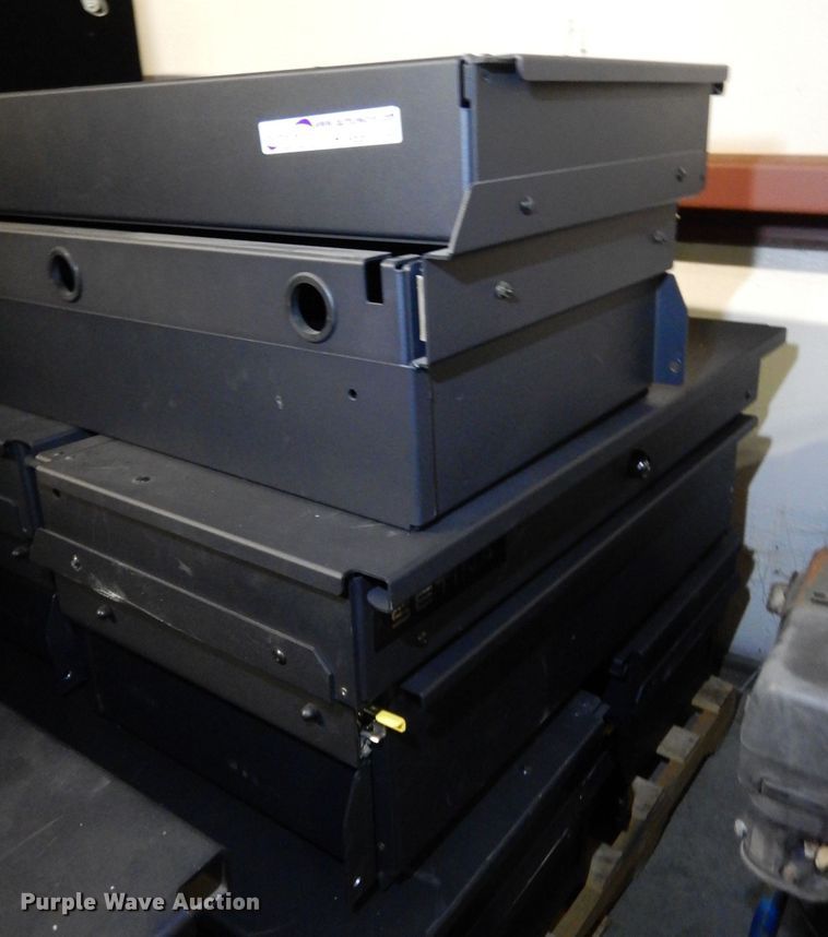 image for item HY9550 (5) Setina truck vaults