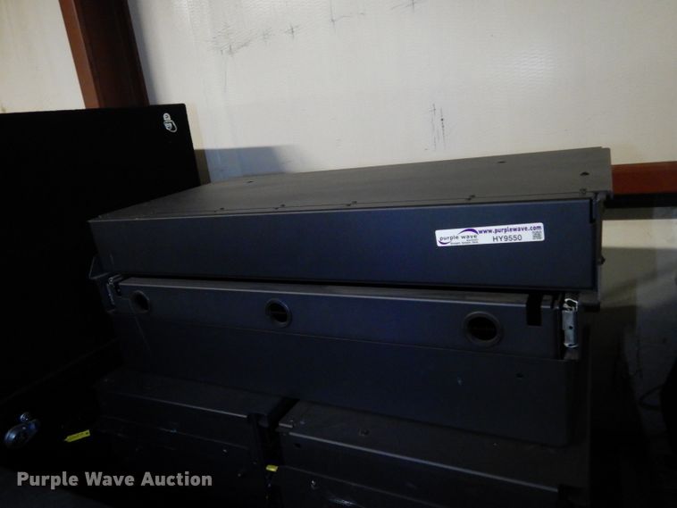 image for item HY9550 (5) Setina truck vaults