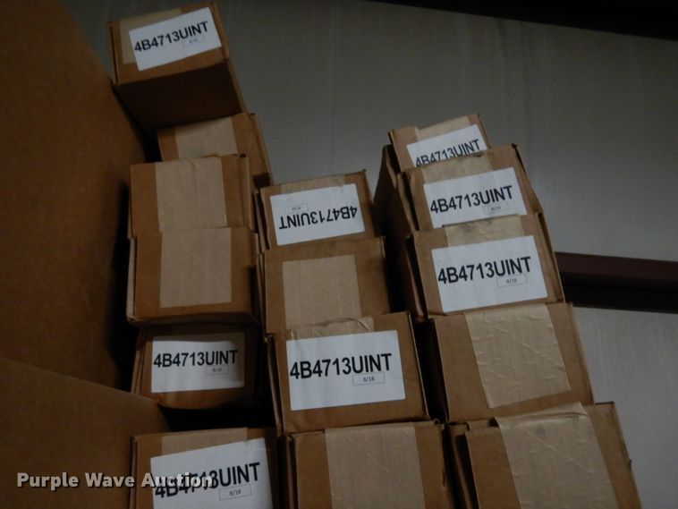 image for item HY9552 Approximately 38 Pro Gard cage dividers