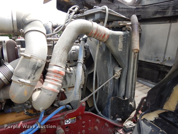 image for item DF5278 2005 Kenworth W900  semi truck