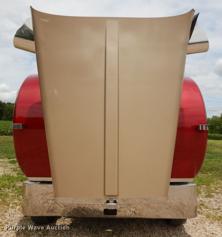 image for item DF5278 2005 Kenworth W900  semi truck