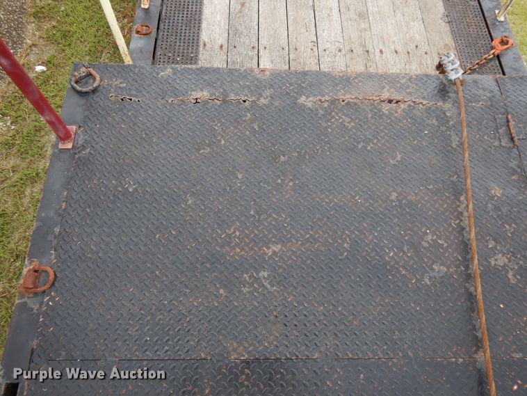 image for item DF5298 2007 Trail King TK70HT-482 drop deck equipment trailer