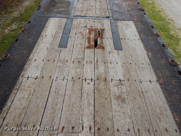 image for item DF5298 2007 Trail King TK70HT-482 drop deck equipment trailer