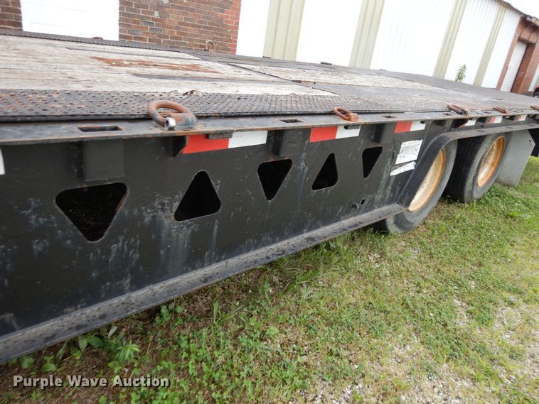 image for item DF5298 2007 Trail King TK70HT-482 drop deck equipment trailer