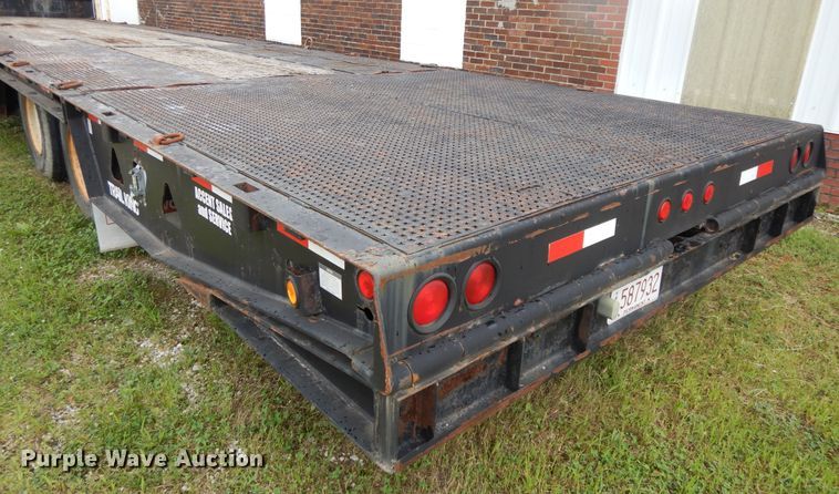image for item DF5298 2007 Trail King TK70HT-482 drop deck equipment trailer