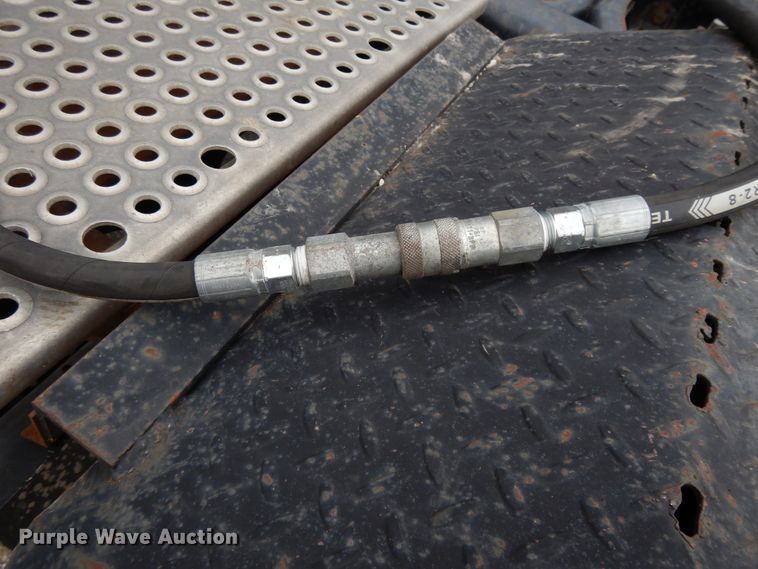 image for item DF5299 1999 International 9400  semi truck