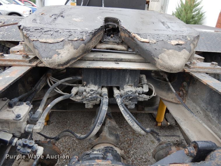 image for item DF5299 1999 International 9400  semi truck