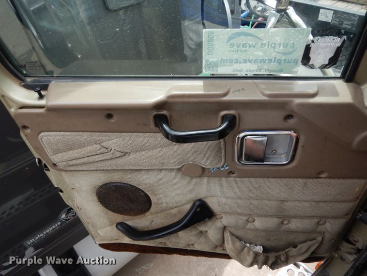 image for item DG6868 2007 Western Star 4900FA  semi truck