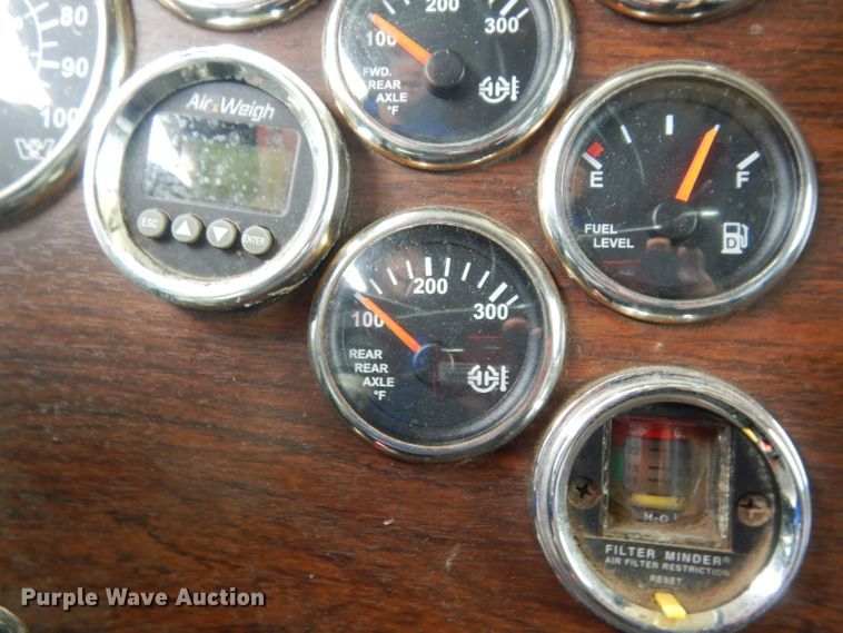 image for item DG6868 2007 Western Star 4900FA  semi truck