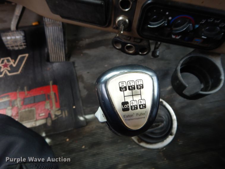 image for item DG6868 2007 Western Star 4900FA  semi truck