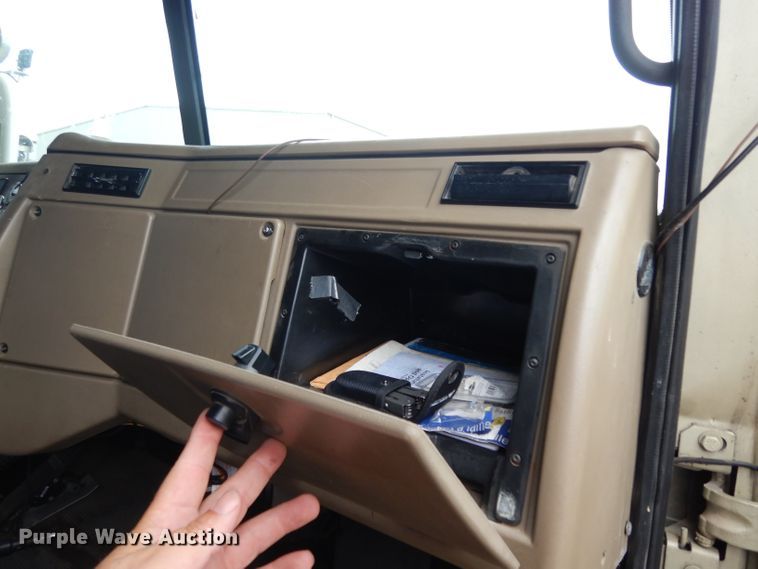 image for item DG6868 2007 Western Star 4900FA  semi truck