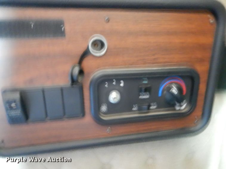 image for item DG6868 2007 Western Star 4900FA  semi truck