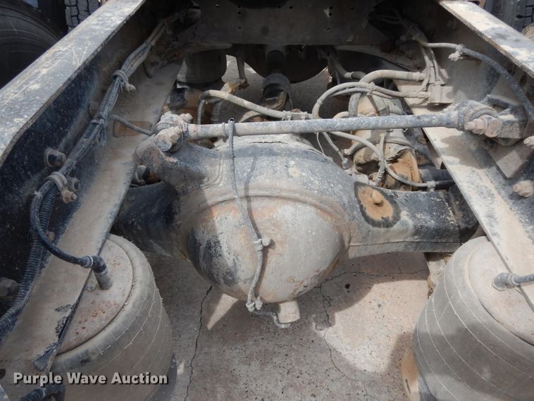 image for item DG6868 2007 Western Star 4900FA  semi truck