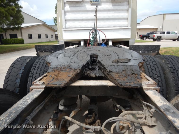 image for item DG6868 2007 Western Star 4900FA  semi truck