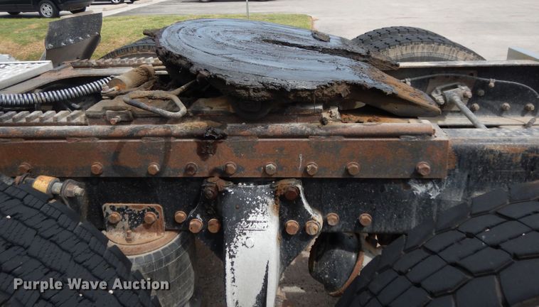 image for item DG6868 2007 Western Star 4900FA  semi truck