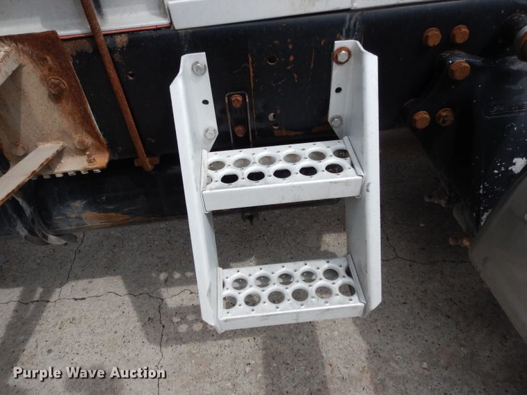 image for item DG6868 2007 Western Star 4900FA  semi truck