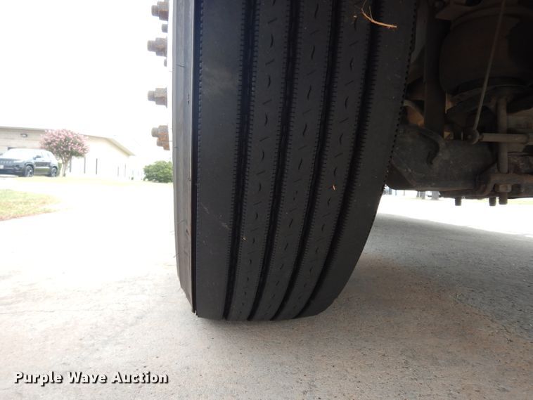 image for item DG6868 2007 Western Star 4900FA  semi truck