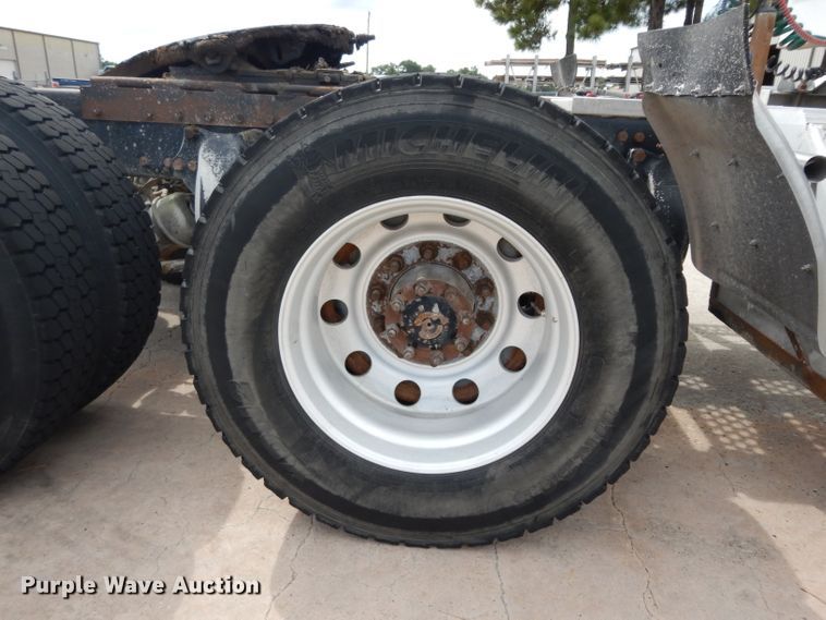 image for item DG6868 2007 Western Star 4900FA  semi truck