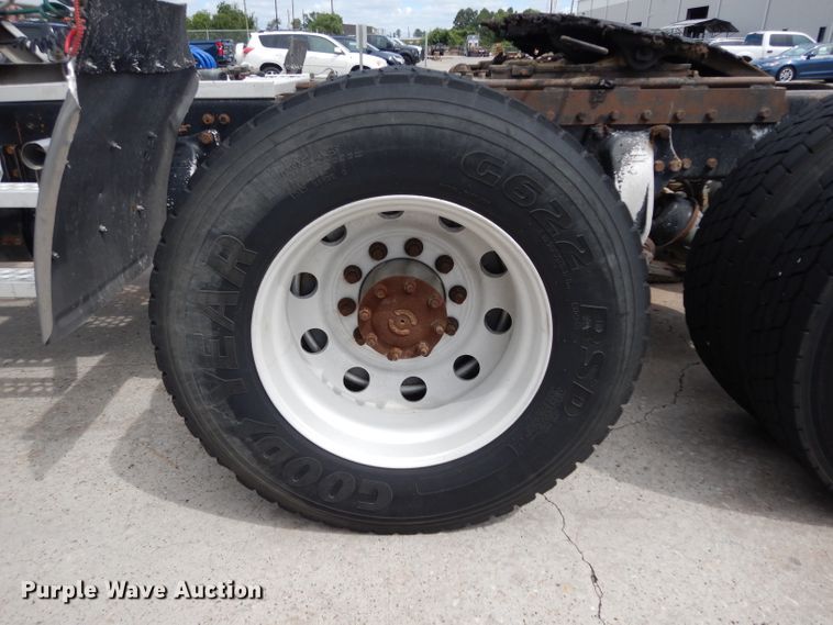 image for item DG6868 2007 Western Star 4900FA  semi truck