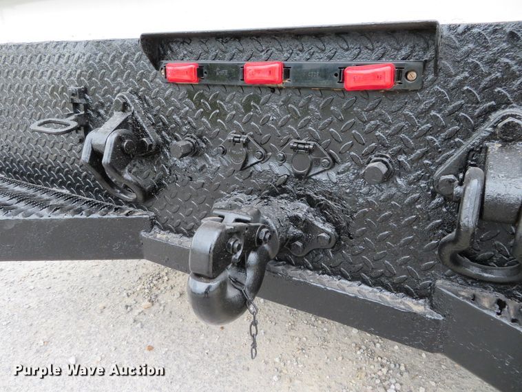 image for item DH1085 2002 Freightliner FL70  utility truck