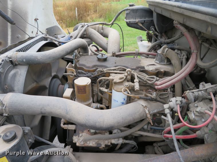 image for item DH1085 2002 Freightliner FL70  utility truck