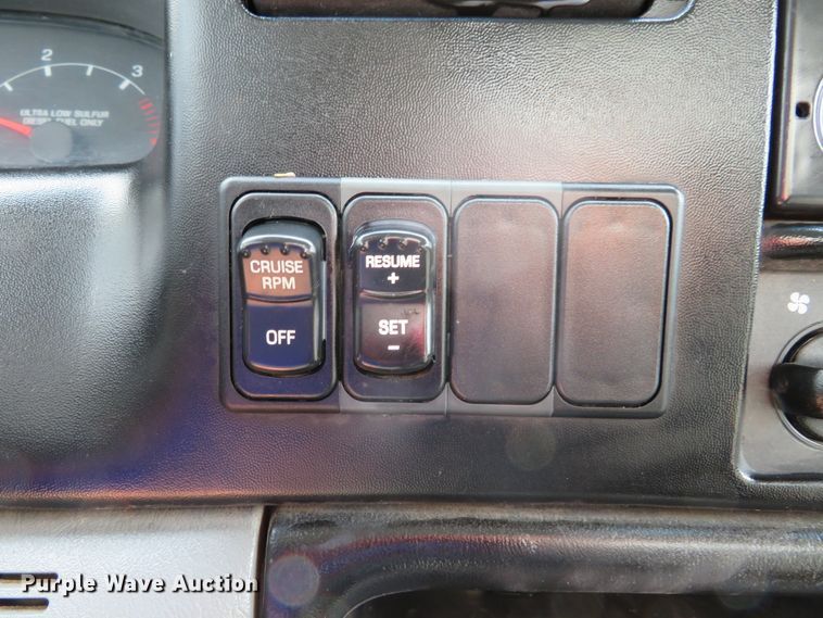 image for item DH1111 2008 Ford F650 Super Duty  box truck