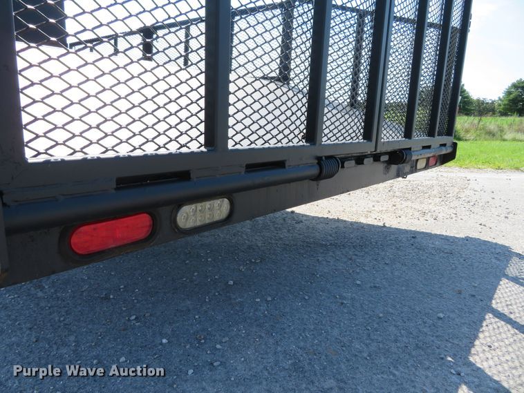 image for item DH1124 2003 Isuzu NPC7SC  flatbed truck