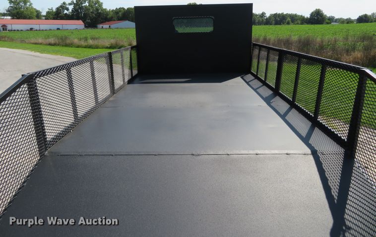 image for item DH1124 2003 Isuzu NPC7SC  flatbed truck