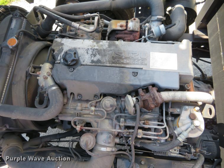 image for item DH1124 2003 Isuzu NPC7SC  flatbed truck