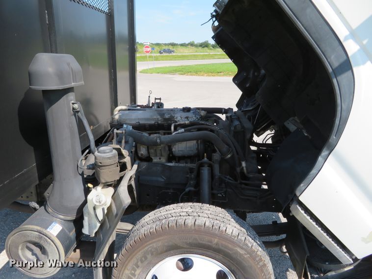 image for item DH1124 2003 Isuzu NPC7SC  flatbed truck